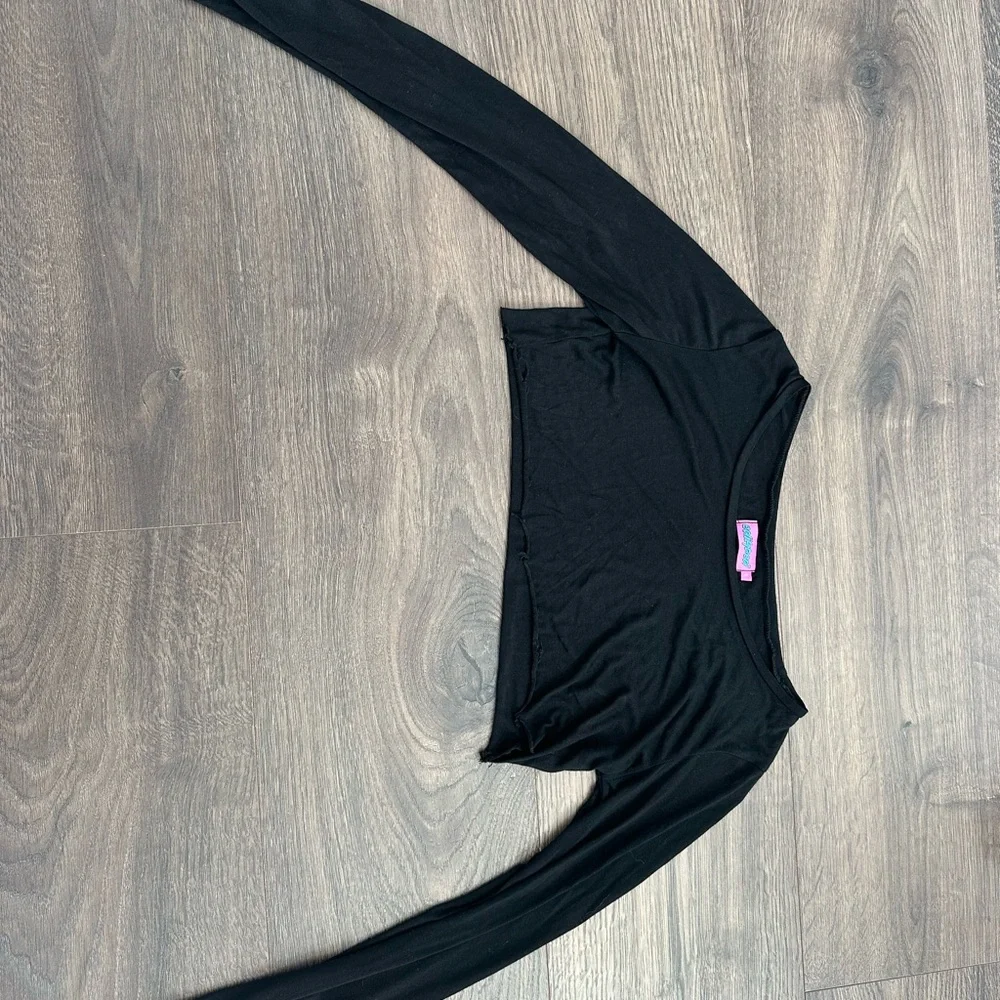 EDIKTED Black Long Sleeve Crop Top - Picture 2 of 2
